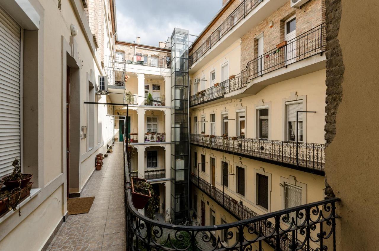 Kl32 Apartments In Jewish Quarter. Budapest Bagian luar foto